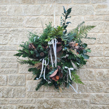 Load image into Gallery viewer, Christmas Wreath