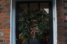 Load image into Gallery viewer, Christmas Wreath